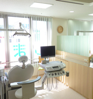 診療室に車椅子やベビーカーで入れる枚方の歯科医院
